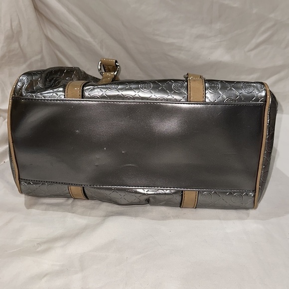 Dana Buchman gray silver satchel bag w/tan patent leather trim & handles - Picture 16 of 16